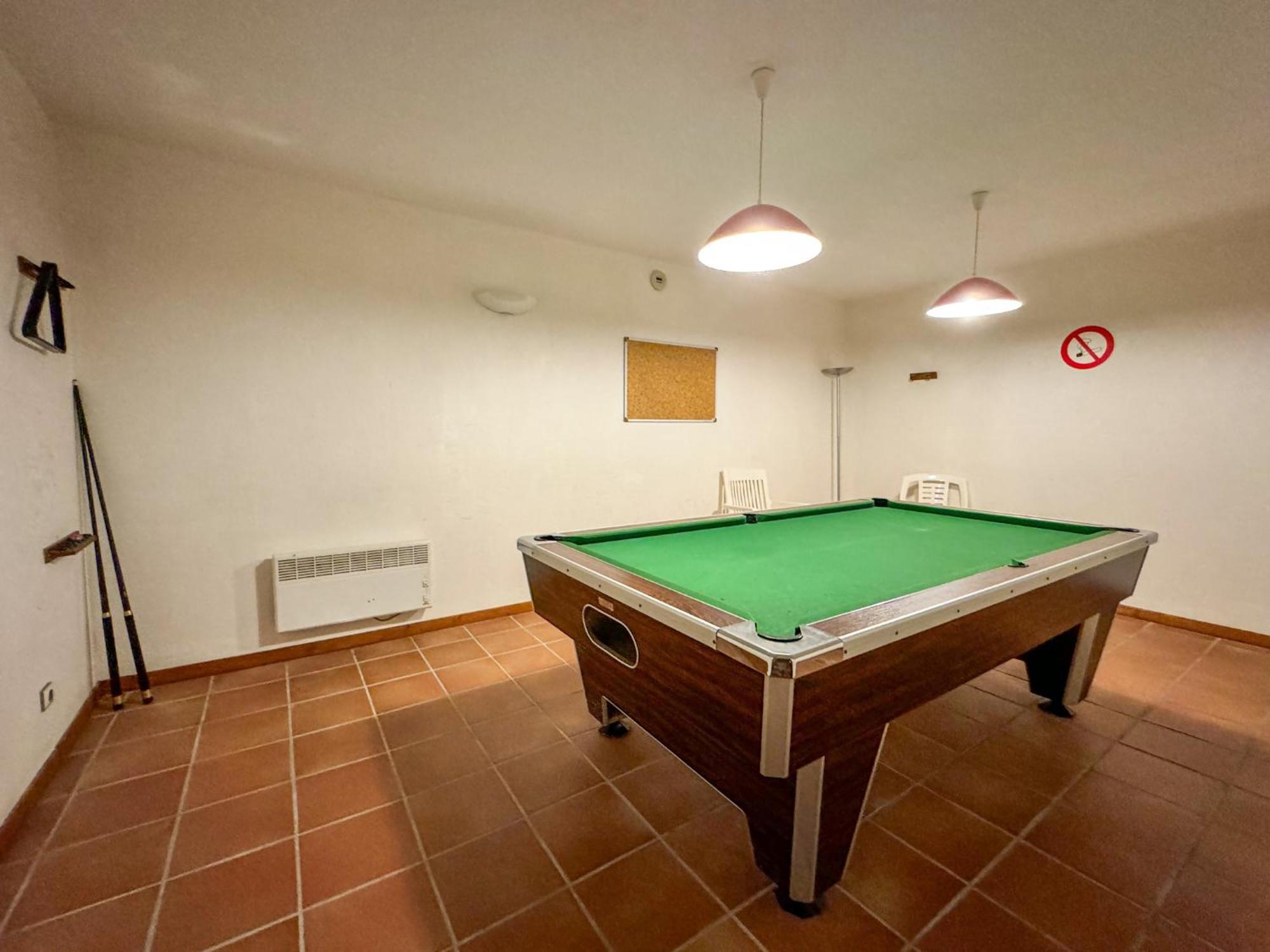 Apartamento Ideal Para Parejas En Enveitg Exterior photo